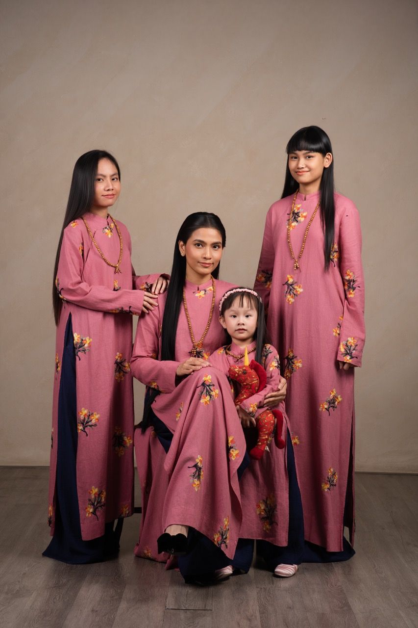 Bộ ảnh gia đình của Á hậu Trương Thị May. Ảnh: Nhân vật cung cấp.