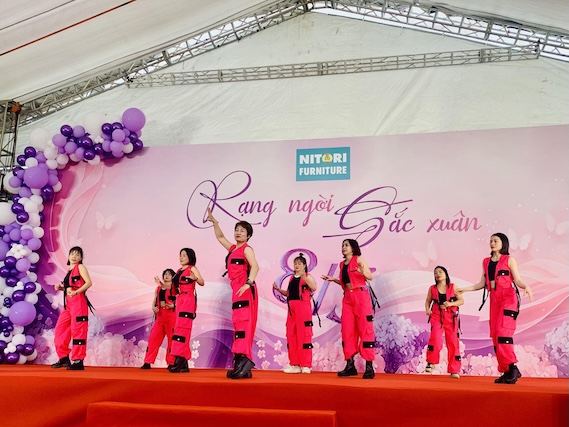 Art performance on the occasion of International Women's Day organized by Nitori Vietnam Export Processing Enterprises Trade Union. Photo: Grassroots Trade Union