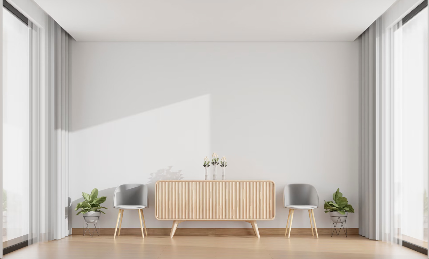 Familiar signs in the house can reflect positive energy and luck. Photo: Thuy Duong