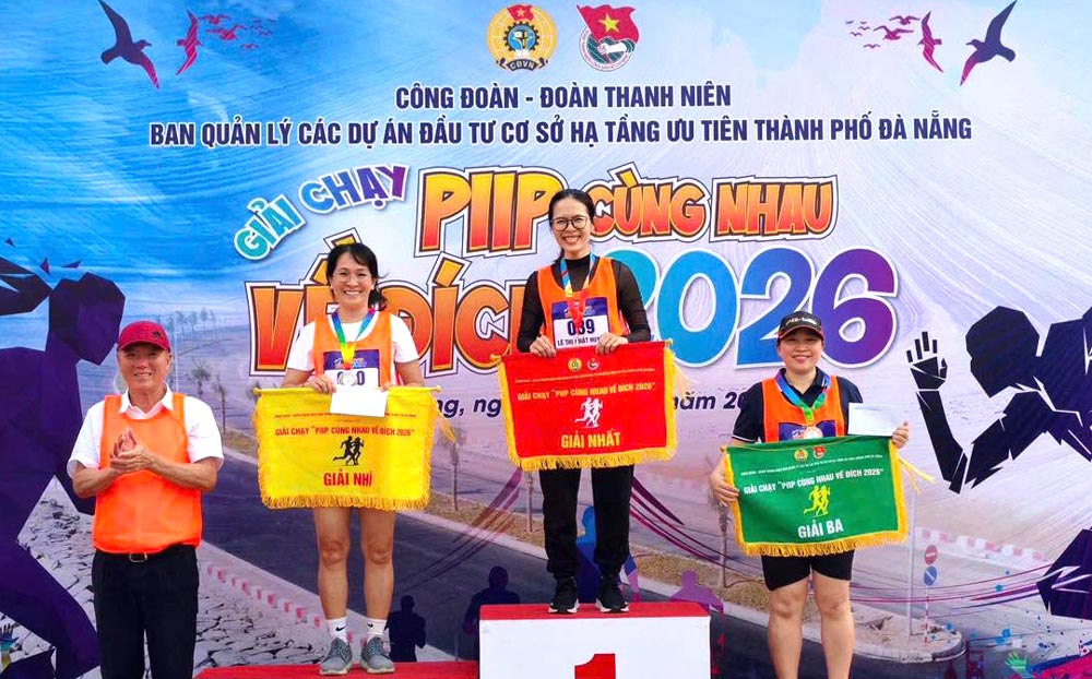 34 female athletes from the Management Board of Priority Infrastructure Investment Projects of Da Nang City participate in the "Piip Together to the finish line 2026" Marathon. Photo: Da Nang Trade Union.