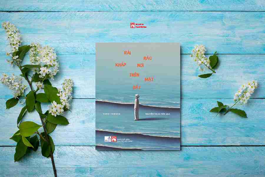 Cover of the Vietnamese version of the novel "Split everywhere on the ground". Photo: Vietnam Women's Publishing House