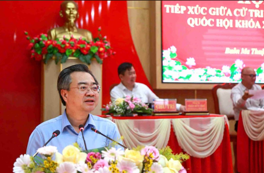 Mr. Nguyen Thanh Nghi - Member of the Politburo, Secretary of the Party Central Committee, Head of the Central Policy and Strategy Committee presents his action program. Photo: Ton That