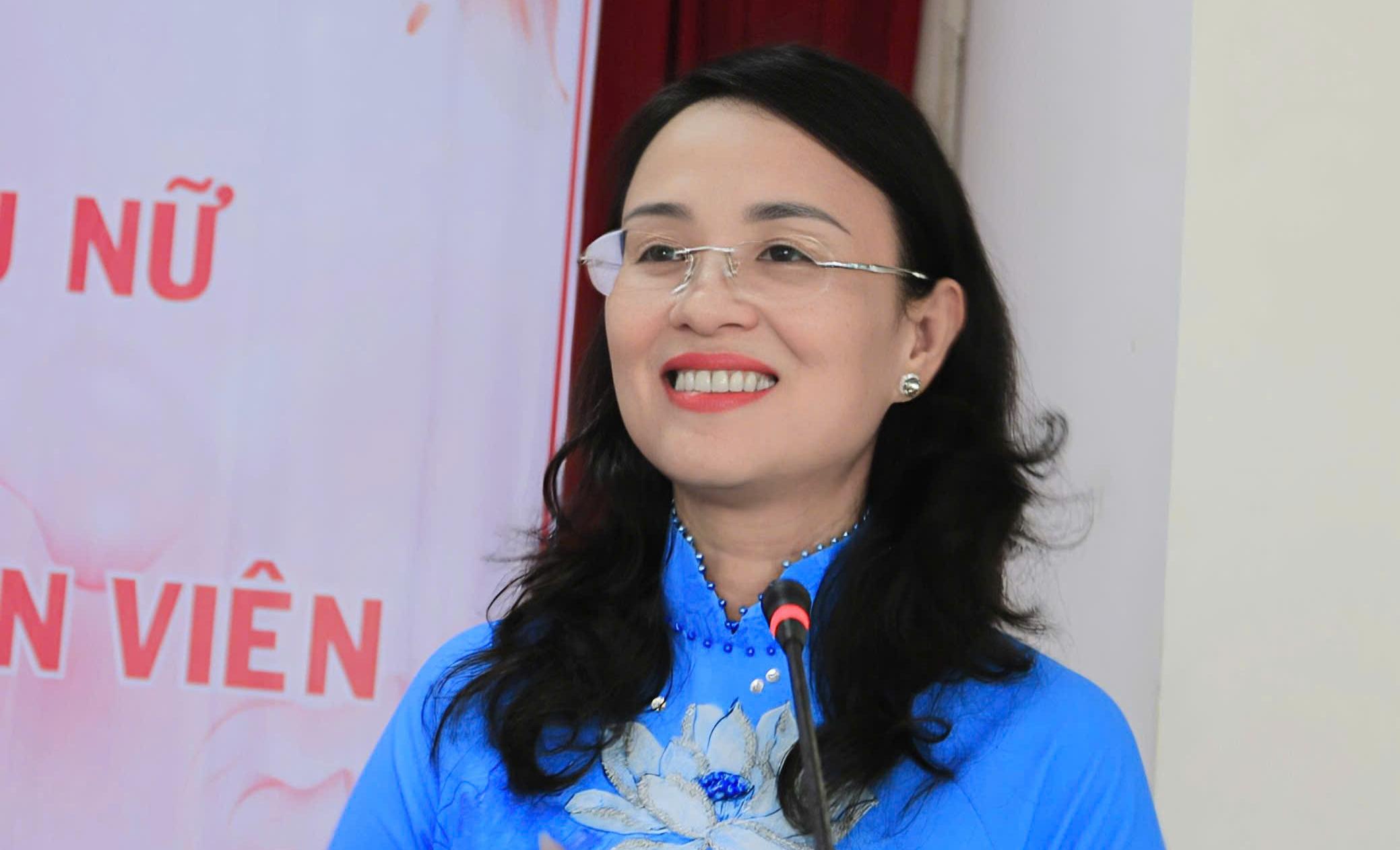 Hội thi nấu ăn đã diễn ra sôi nổi với sự tham gia của 5 đội đến từ các tổ công đoàn. Ảnh: Hương Nha 