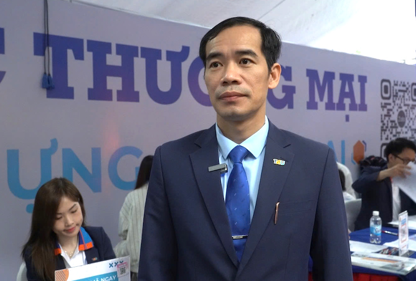 ThS Nguyễn Quang Trung – Phó trưởng phòng Truyền thông và Tuyển sinh Trường Đại học Thương mại. Ảnh: Tường Vân