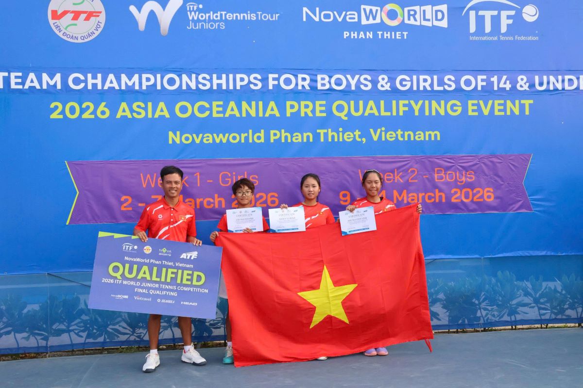 Vietnam U14 women's tennis team passes the qualifying round at the Asian Youth Championship. Photo: VTF