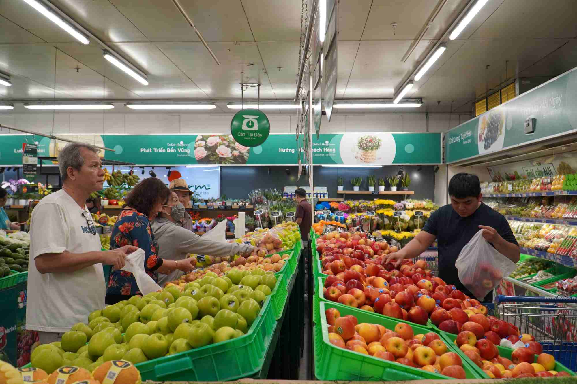 Abundant supply, Ho Chi Minh City retail system promotes market stabilization. Photo: Ngoc Le