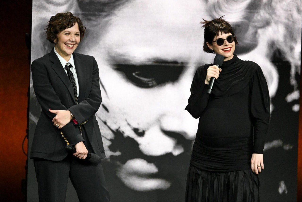 Movie Bride! Hollywood star cast routine. Photo: CGV.