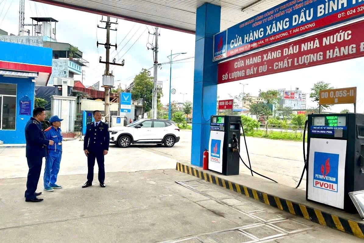 The City Department of Industry and Trade implements solutions to proactively ensure gasoline and oil supply and stabilize the market. Photo: Hai Phong e-Portal