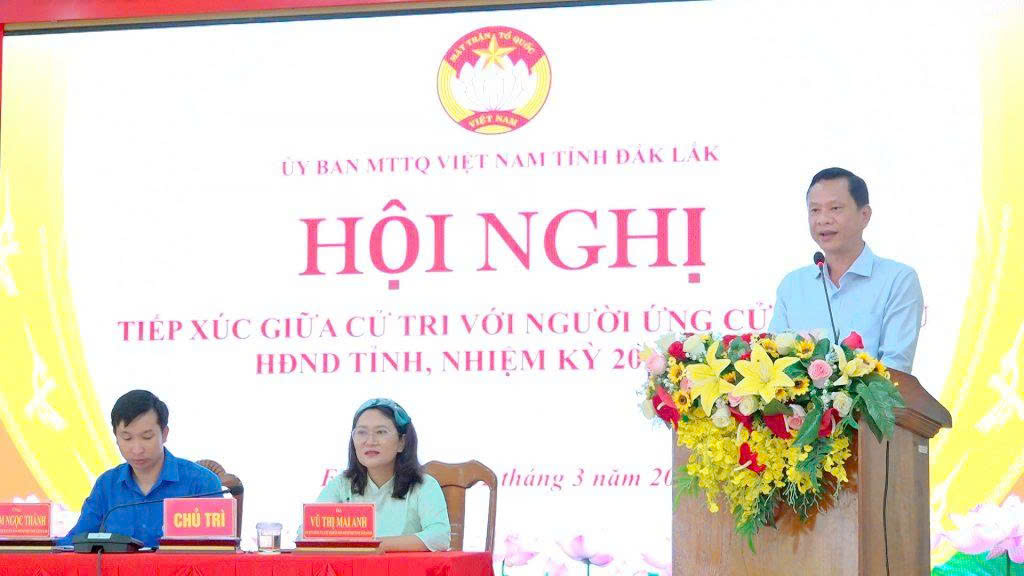 Ông Phạm Đông Thanh - Chủ tịch Hiệp hội Doanh nghiệp tỉnh Đắk Lắk nói về chương trình hành động của bản thân. Ảnh: UBND xã Ea Kar