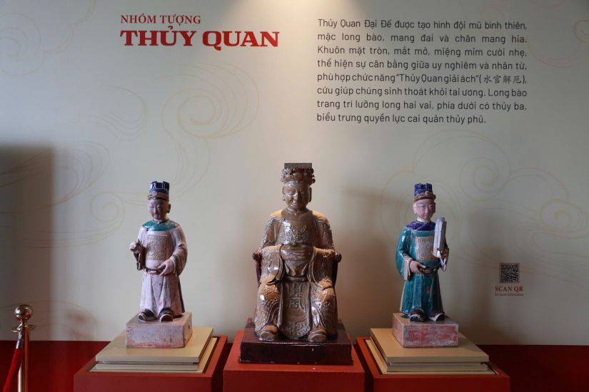 Multi-colored glazed ceramic statue set of Tam Quan Dai De. Photo: Anh Tu