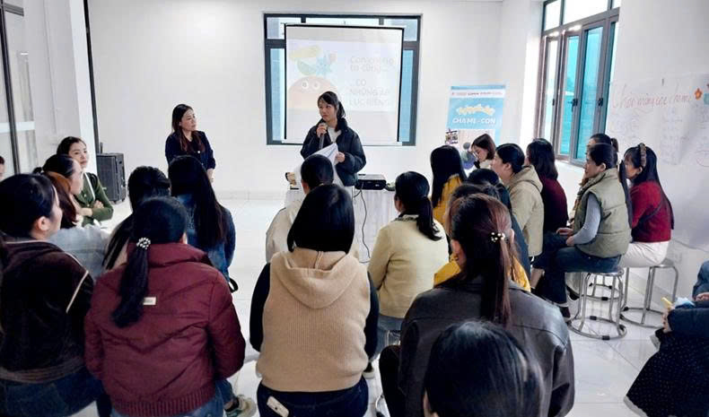 Grâce au programme "Journée de solidarité parent-enfant", le syndicat de Thanh Hóa souhaite cultiver les relations familiales et prendre soin des enfants des ouvriers. Photo: Syndicat de Thanh Hóa