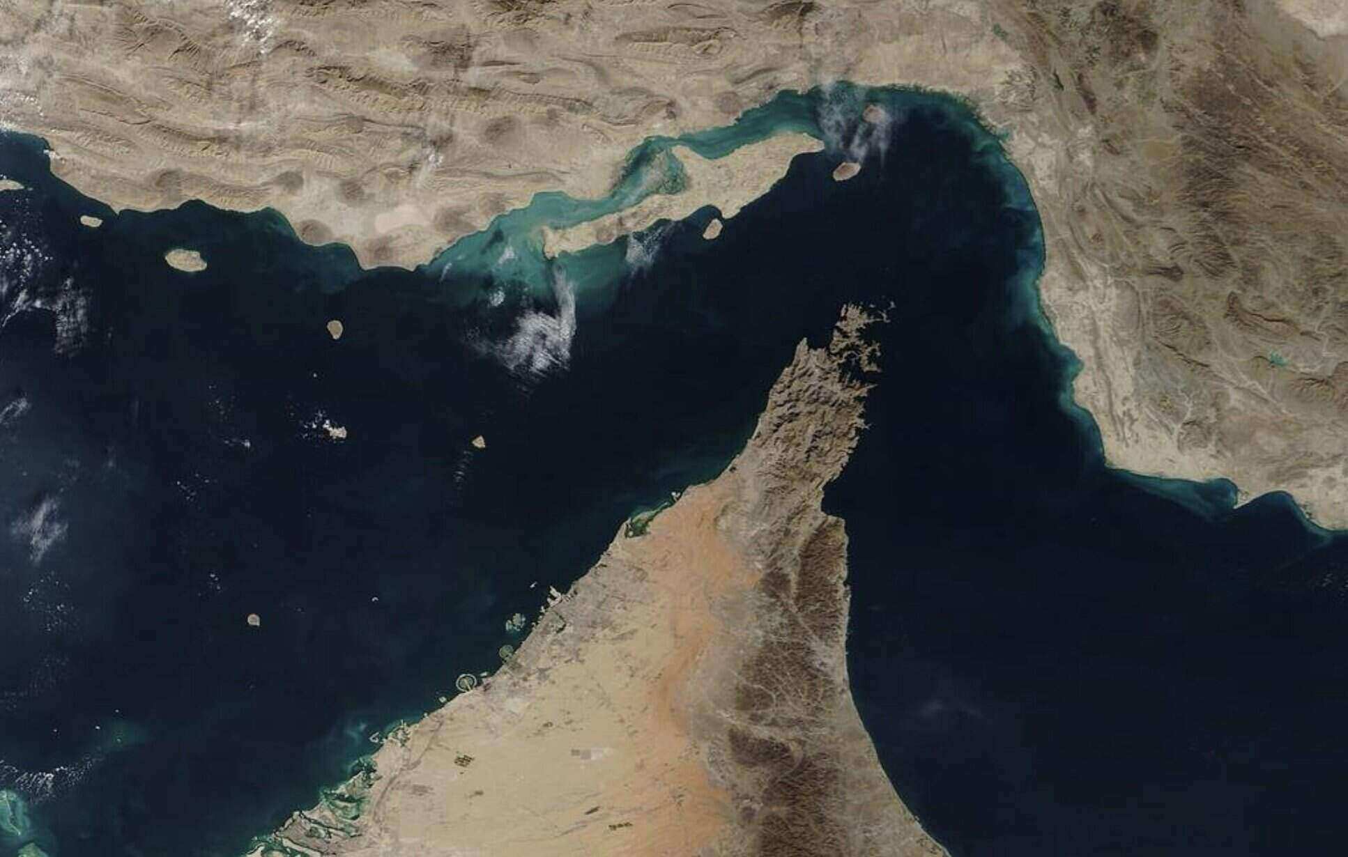 The US plans action to reduce pressure on the Hormuz Strait area. Photo: NASA