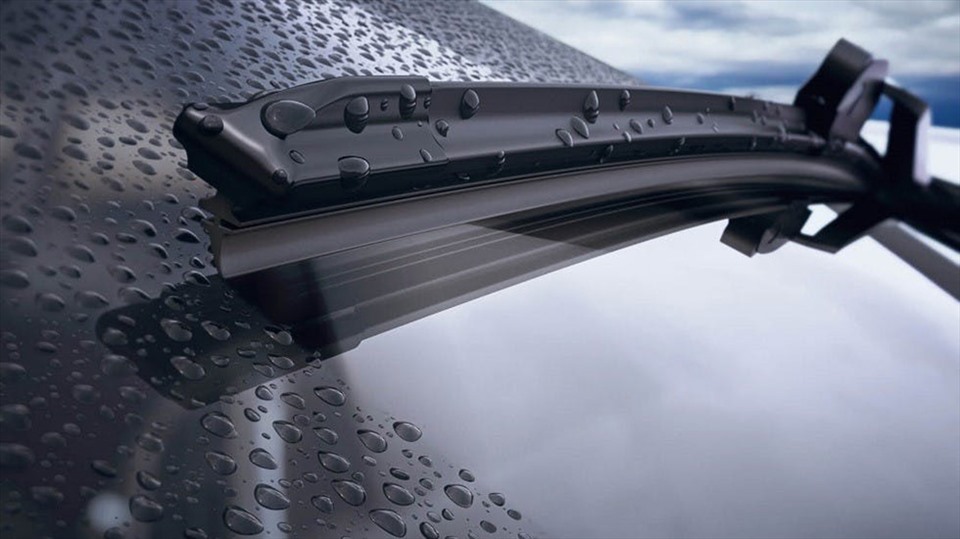 Car wipers are a small detail but play an important role in ensuring visibility for the driver. Photo: Nguyen Tuan