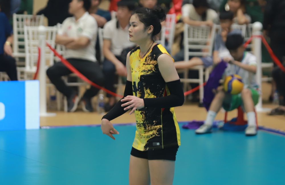 Main attacker Nguyen Thi Uyen is the captain of LPBank Ninh Binh. Photo: Chi Tran