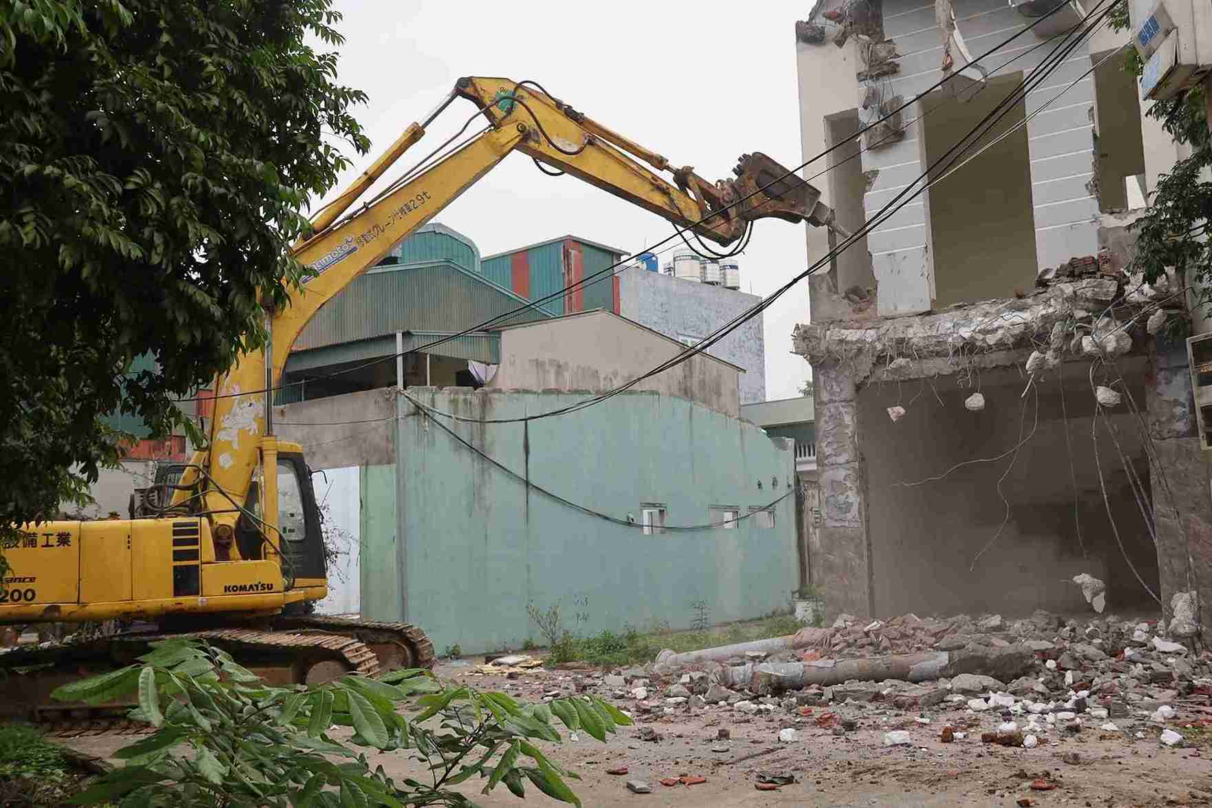 Việc người dân xã Gia Lộc chủ động tháo dỡ nhà ở góp phần bảo đảm tiến độ dự án đường tránh Quốc lộ 37. Ảnh: Xã Gia Lộc