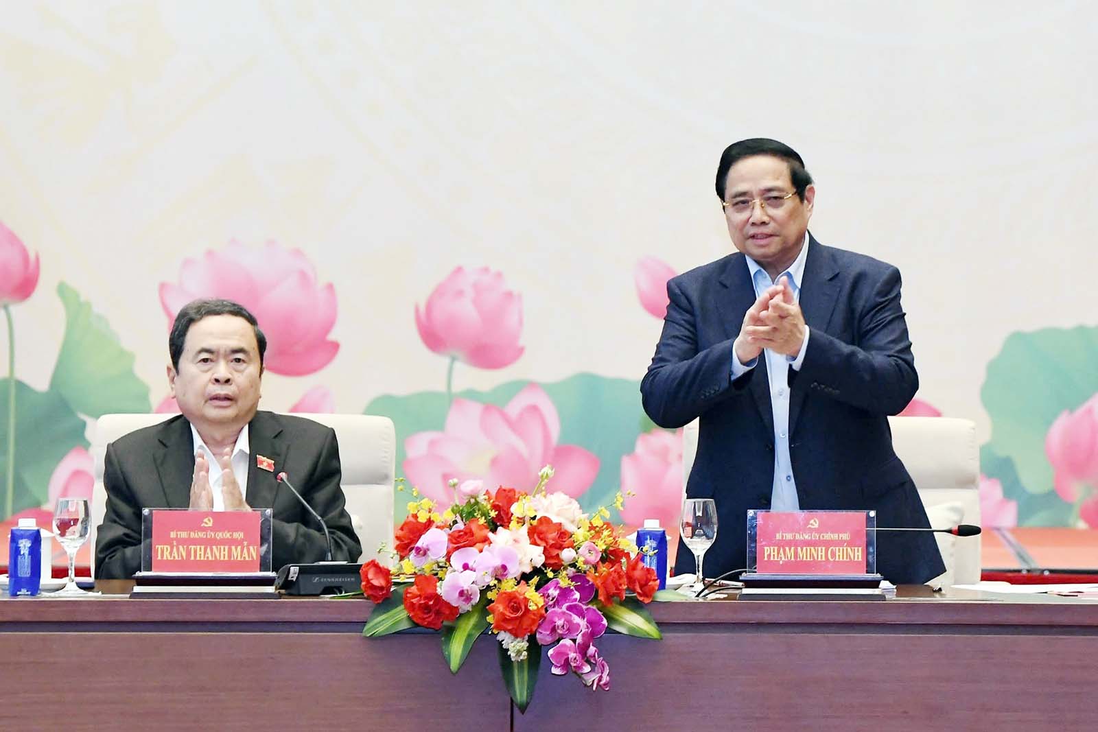 Thủ tướng Chính phủ Phạm Minh Chính và Chủ tịch Quốc hội Trần Thanh Mẫn. Ảnh: Lâm Hiển.