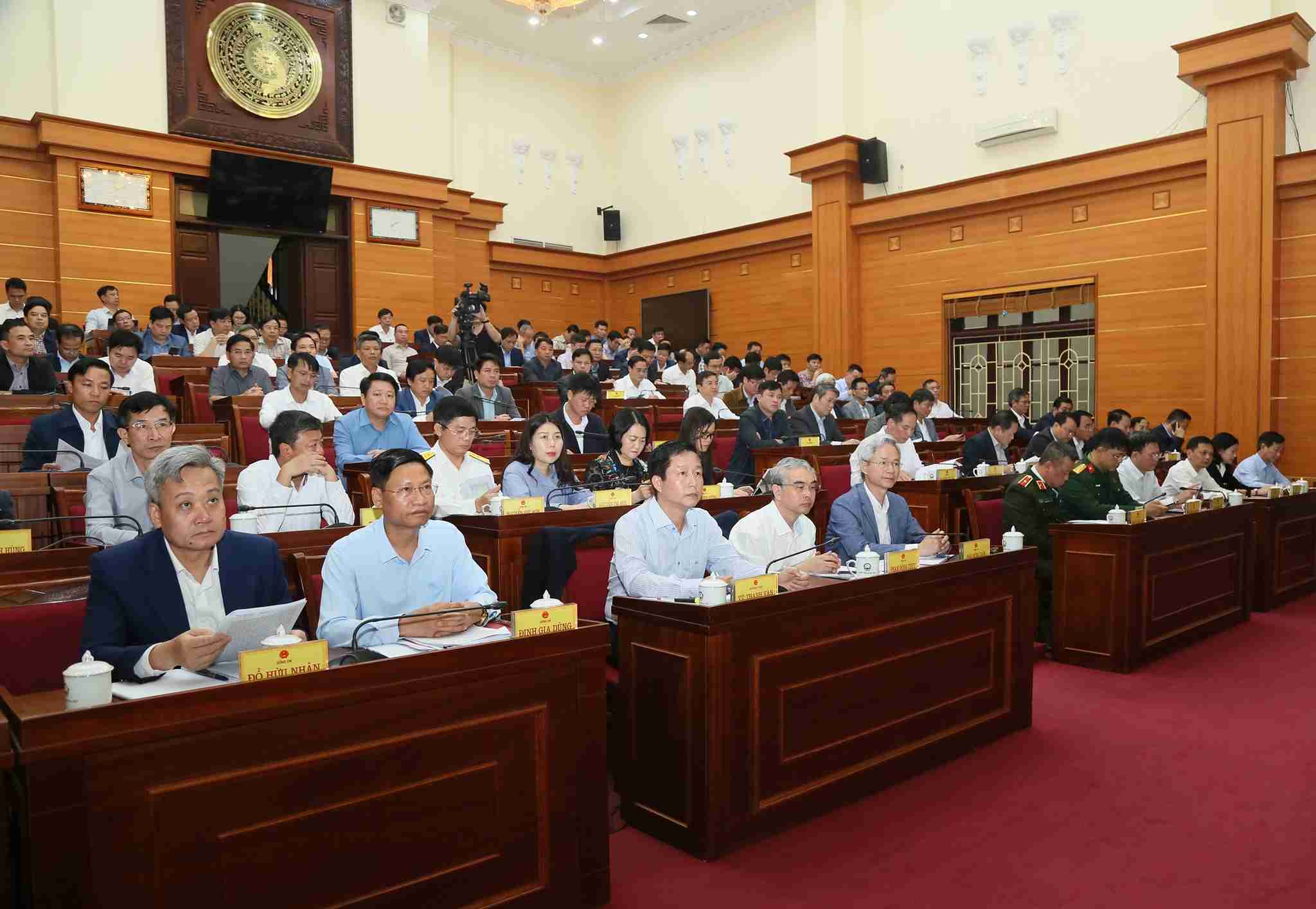 Toàn cảnh phiên họp thường kỳ tháng 2.2026 của UBND tỉnh Hưng Yên. Ảnh: Cổng TTĐT tỉnh Hưng Yên