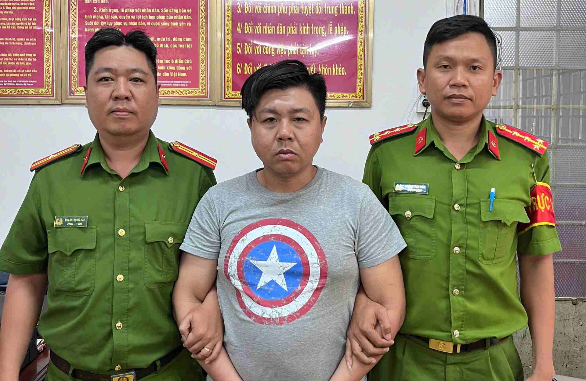 GIÁM ĐỐC AN NINH SÂN BAY TÂN SƠN NHẤT ĐIỀU HÀNH CÔNG TÁC AN NINH HIỆU QUẢ