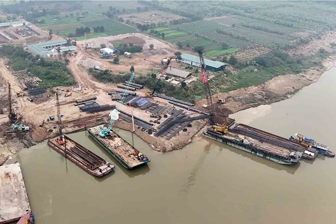 Dự án đường Vành đai 3,5 đoạn từ cầu Thượng Cát đến Quốc lộ 32 đang được triển khai giải phóng mặt bằng. Ảnh: Sóng Hữu 