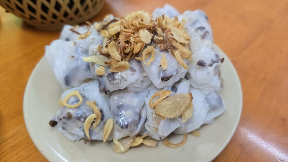 Chewy and delicious banh cuon needs to apply some simple secrets. Photo: Tuan Dat