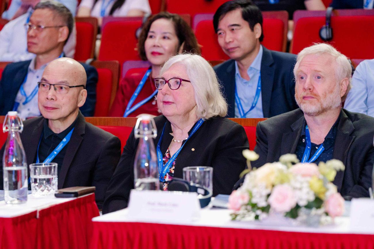 Ảnh 5: Hội nghị quy tụ nhiều chuyên gia hàng đầu tại Việt Nam và quốc tế về miễn dịch - dị ứng.