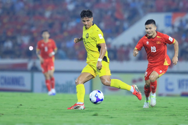 Malaysia tạo ra được một số cơ hội trong vòng cấm nhưng không tận dụng thành công. Ảnh: Minh Dân