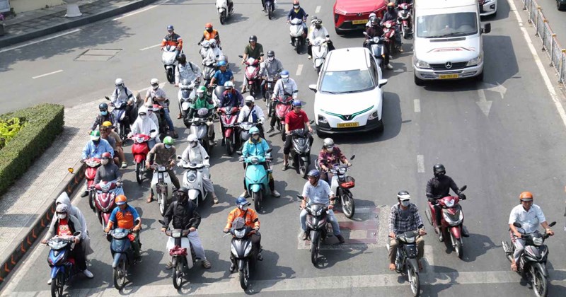 Dự báo nắng nóng tiếp diễn 2 ngày tới, nhiều nơi trên 36 độ C