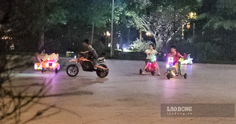 Quảng Trị: Xe điện mini tự chế ngang nhiên hoạt động