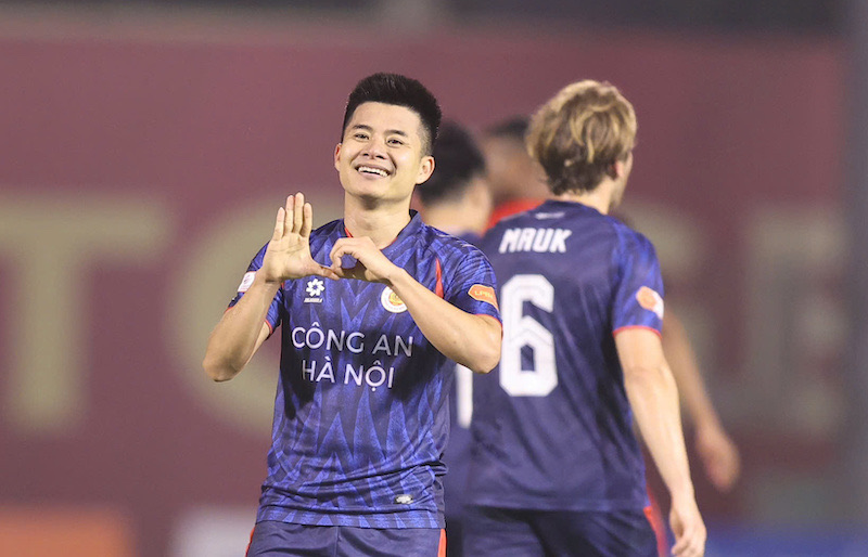 Đội Công an Hà Nội giành danh hiệu câu lạc bộ xuất sắc nhất tháng 3. Ảnh: Minh Dân