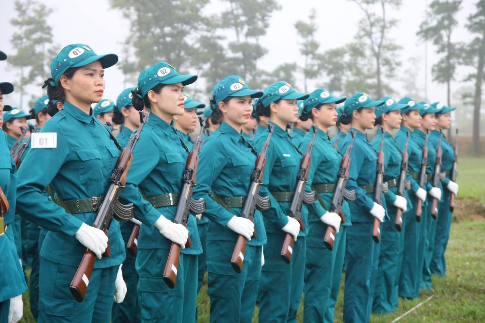 Bộ Quốc phòng vừa trả lời công dân về quy định, điều kiện miễn, tạm hoãn tham gia Dân quân tự vệ. Ảnh: Vương Trần