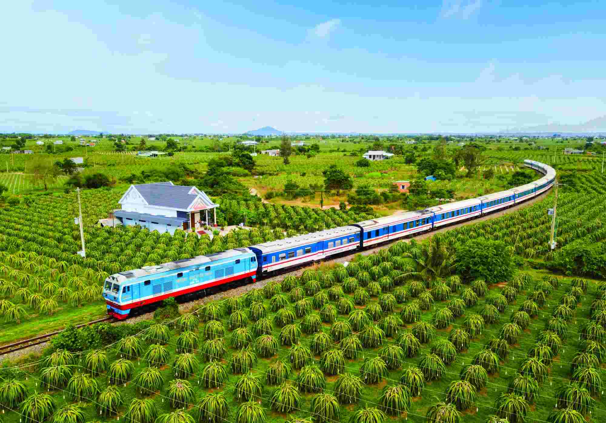 Railway adds trains from Saigon to Quy Nhon, Nha Trang, Phan Thiet on the occasion of the 30th. 4. Photo: Railway Transport Joint Stock Company