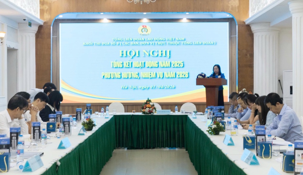 Quang cảnh Hội nghị tổng kết hoạt động năm 2025, triển khai nhiệm vụ công tác năm 2026 của Khối thi đua số 8 (các ban, đơn vị trực thuộc Tổng LĐLĐVN). Ảnh: ĐHCĐ