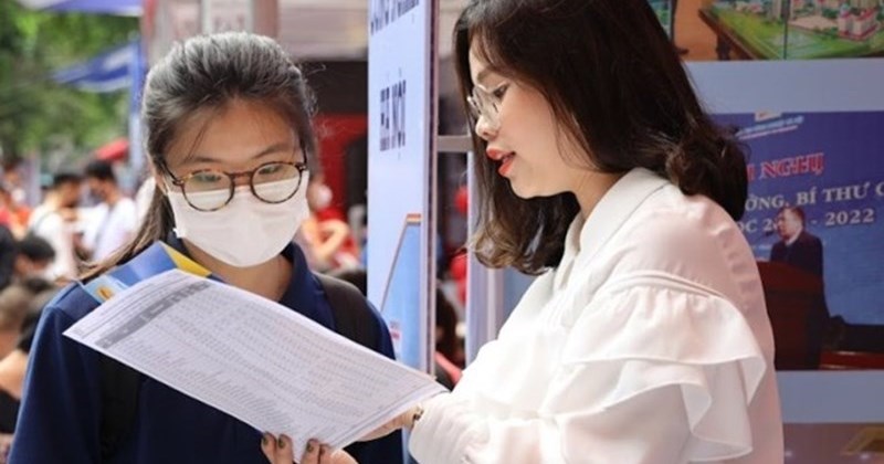 Học viện Ngân hàng xét học bạ, quy đổi IELTS từ 5.5