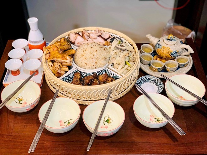 Suggestions for the full moon feast of February. Photo: Tung Do