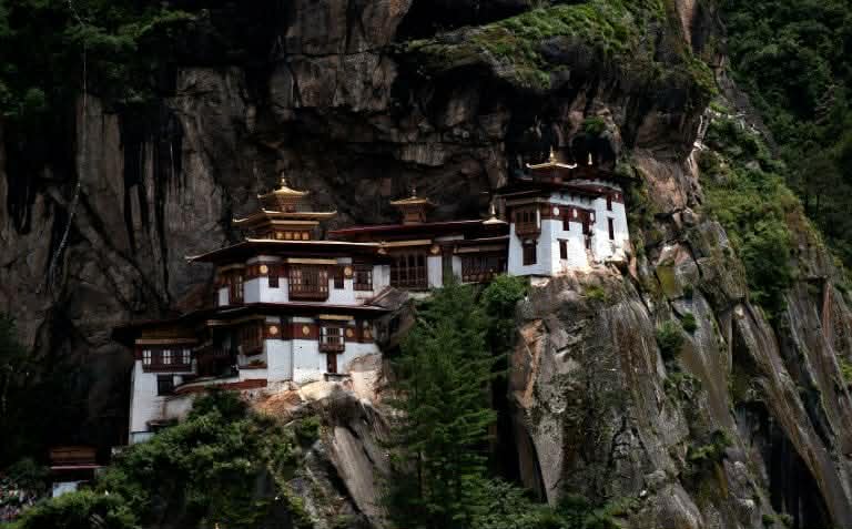 Tiger's Nest Monastery, a symbol of tranquil life in the midst of Bhutanese nature. Photo: AFP