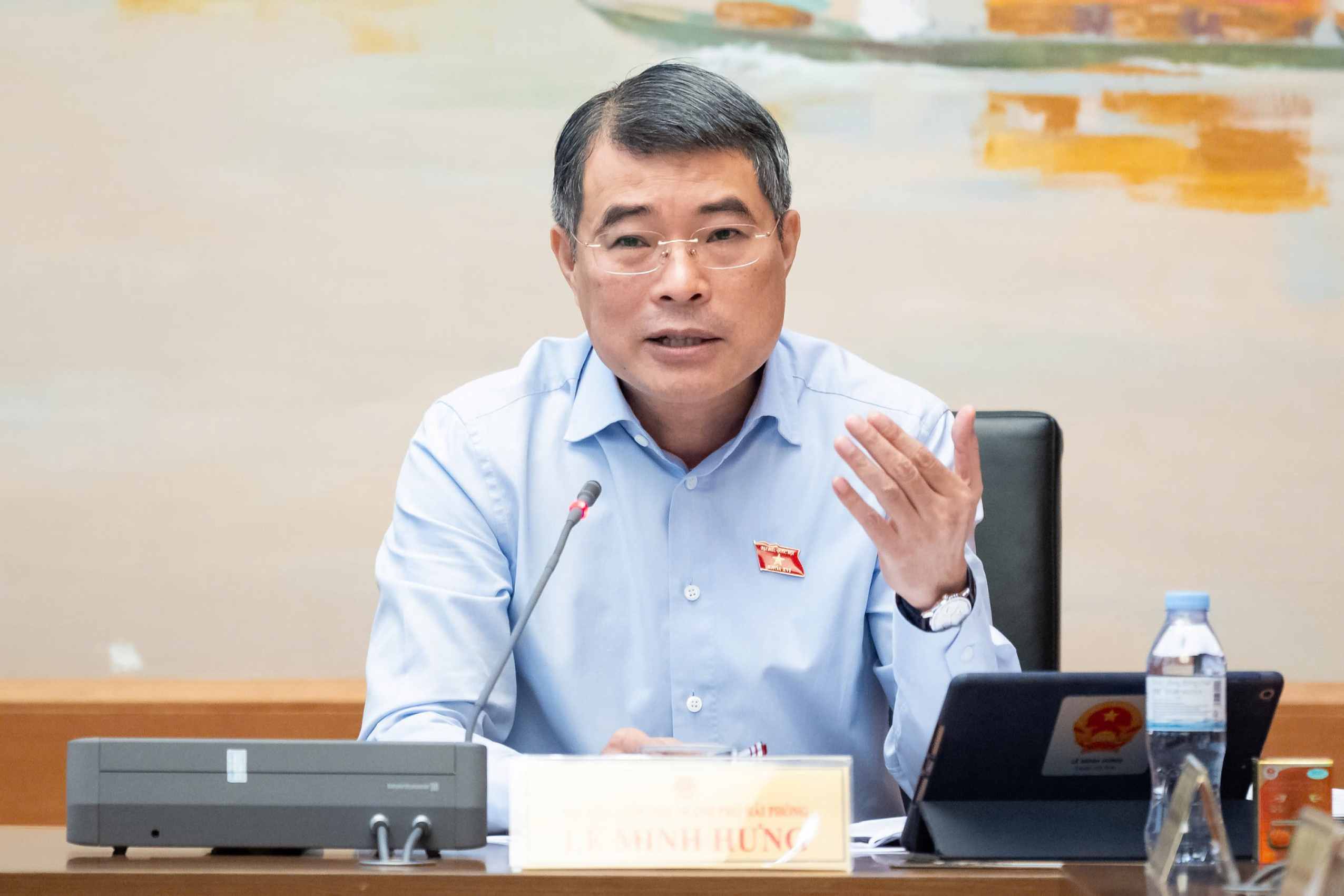 Politburo member, Prime Minister Le Minh Hung pointed out that growth must be accompanied by stability and control of major balances of the economy. Photo: Pham Dong