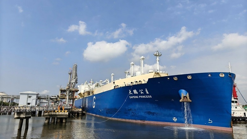 The DAPENG PRINCESS ship carrying 32,700 tons of LNG was received at Thi Vai LNG Storage on April 3, 2026. Photo: PV GAS