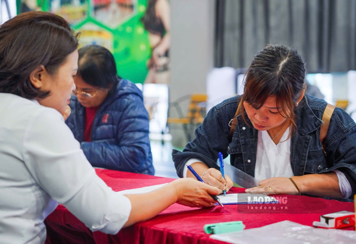 Supplementing new regulations on conditions for buying social housing from April 7, 2026. Photo: Nhu Ha