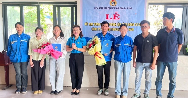 Kết nạp 71 đoàn viên công đoàn tại Công ty Tinfulong Việt Nam