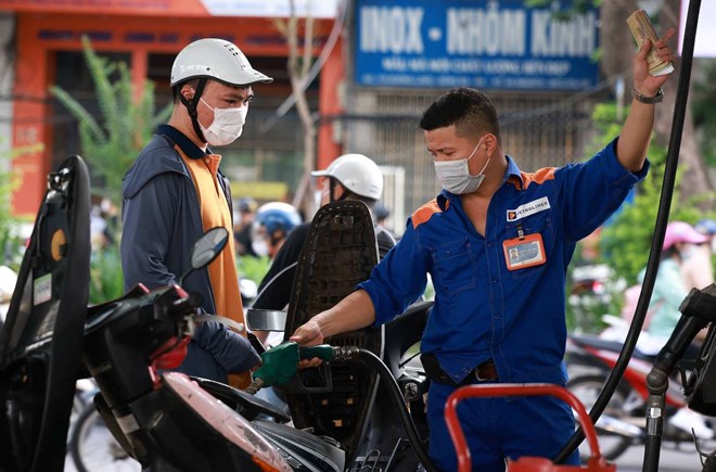 Cập nhật giá xăng dầu ngày 10.4: Giá dầu thế giới đảo chiều tăng