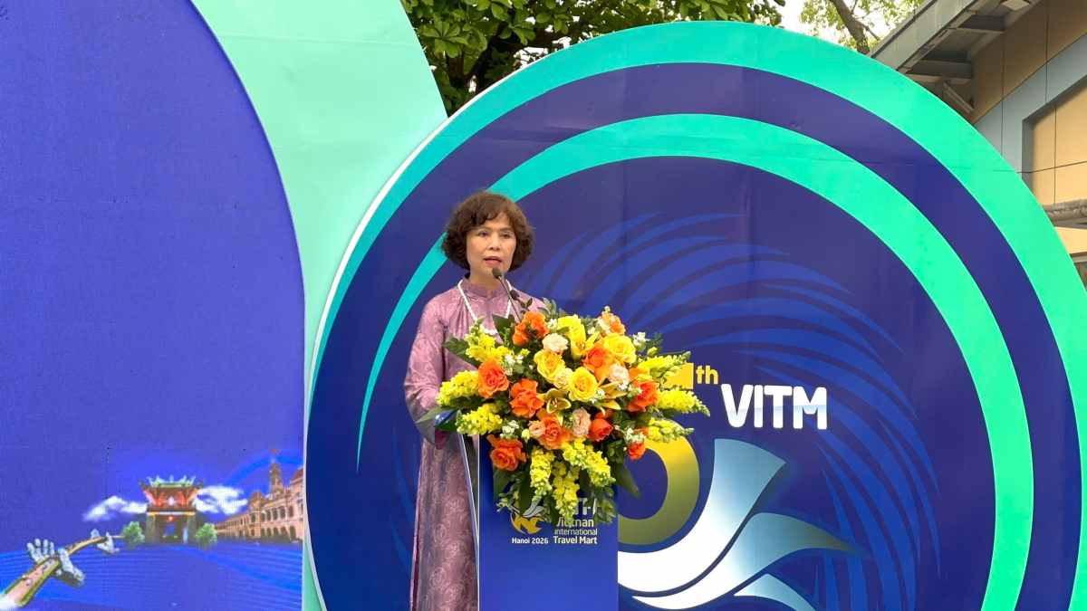 Phát biểu khai mạc sự kiện, bà Cao Thị Ngọc Lan - Phó Chủ tịch Thường trực Hiệp hội Du lịch Việt Nam cho biết: “Chủ đề Chuyển đổi số và tăng trưởng Xanh - Nâng tầm Du lịch Việt Nam cho Hội chợ Du lịch Quốc tế Việt Nam - VITM lần thứ 15 nhằm tạo ra những giá trị mới cho ngành Du lịch, lan toả xu hướng phát triển du lịch trong bối cảnh mới, khi chuyển đổi số và tăng trưởng xanh đang trở thành hai động lực quan trọng trong phát triển kinh tế Việt Nam“. Chủ đề này của Hội chợ sẽ góp phần thúc đẩy các địa phương, các doanh nghiệp du lịch tập trung xây dựng các điểm đến xanh, sản phẩm du lịch xanh,đào tạo nguồn lao động có kiến thức về du lịch xanh, xúc tiến xanh để góp phần đưa Du lịch trở thành ngành kinh tế xanh của Việt Nam.