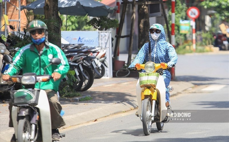Hot sunny peak hours from 11 am - 4 pm. Photo: To The