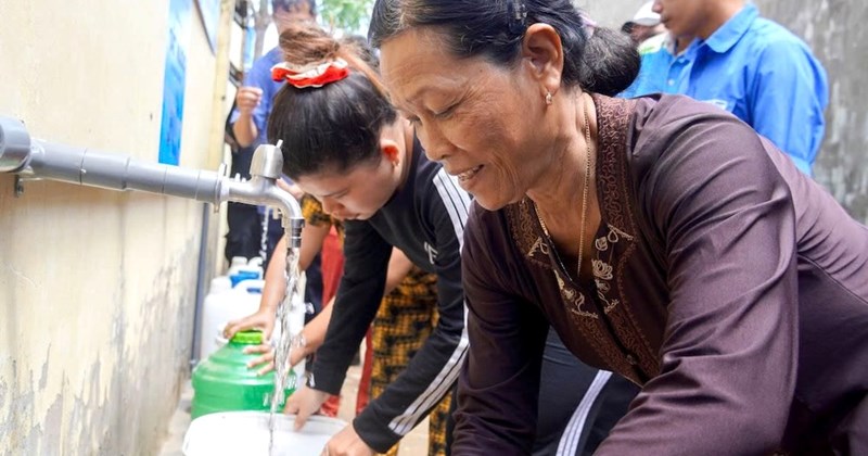 Cần Thơ mở nhiều điểm cấp nước miễn phí ứng phó hạn hán
