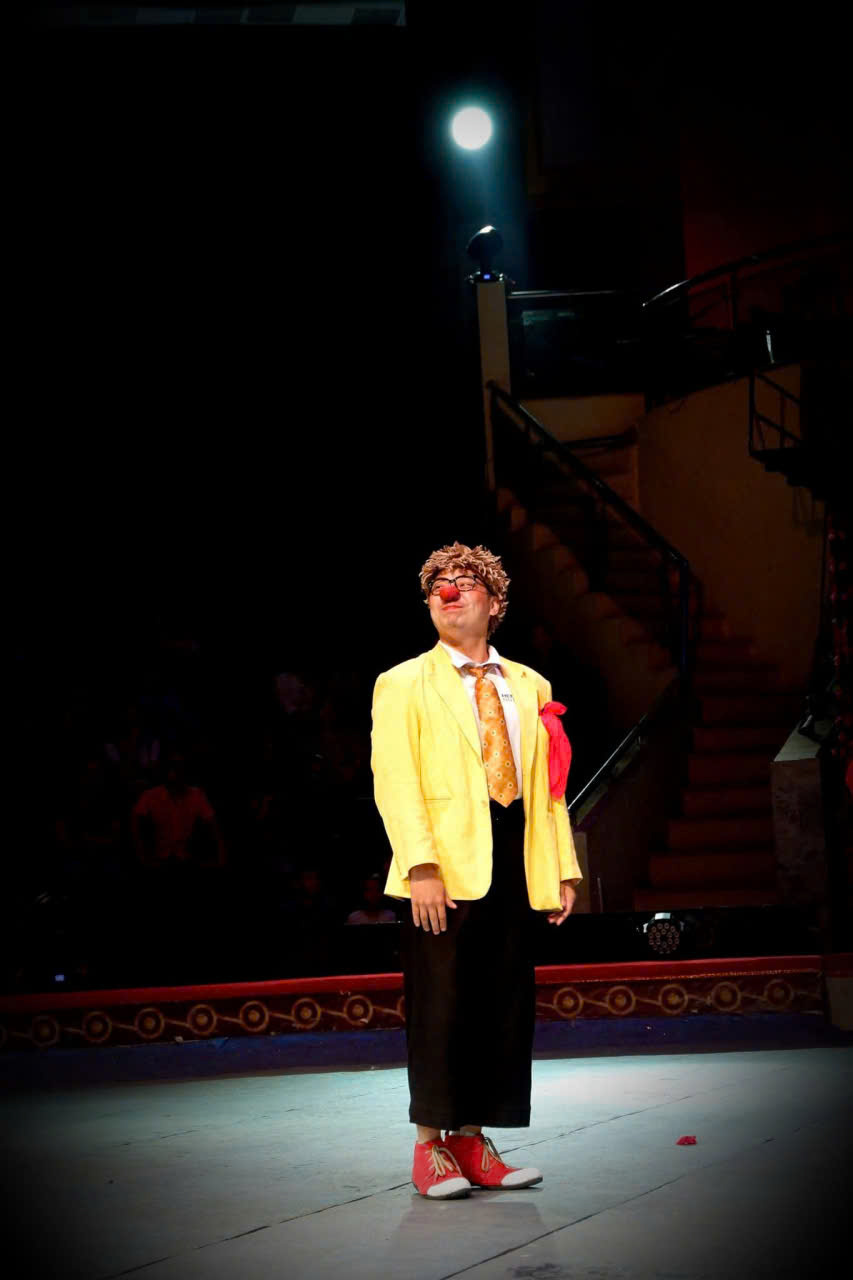 “Chàng hề Việt Nam” Phùng Đắc Nhẫn trải lòng về những khoảng lặng phía sau tấm rèm nhung. Ảnh: Nhân vật cung cấp