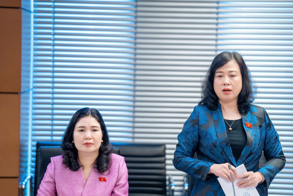 Minister of Health Dao Hong Lan talks about the Bach Mai Hospital project, Viet Duc facility 2 is not yet operating. Photo: Tien Cuong