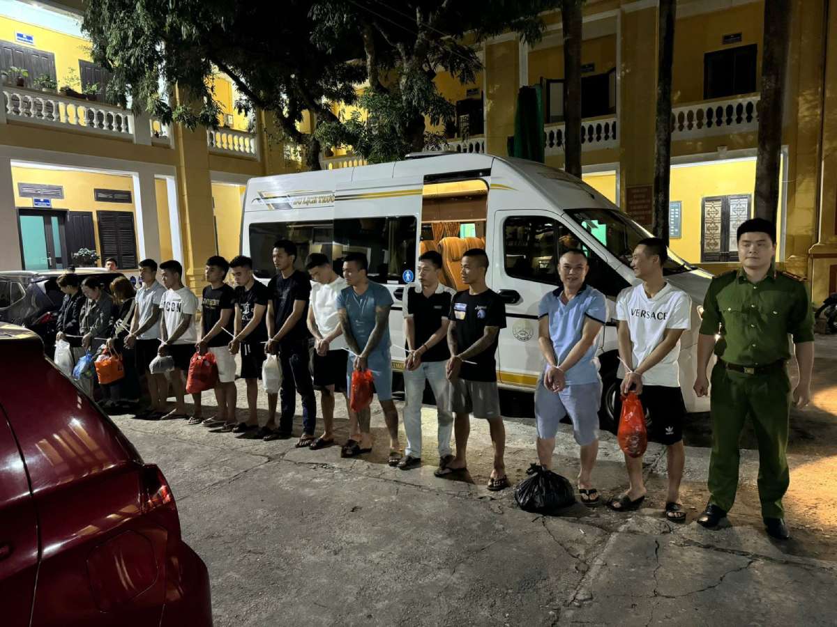Công an tỉnh Hưng Yên cảnh báo tội phạm mua bán người núp bóng tuyển nhân viên quán karaoke. Ảnh: Công an Hưng Yên