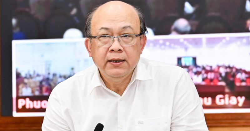 Cử tri lo ngại về giá xăng rẻ