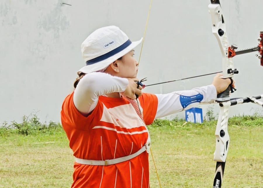 Lộc Thị Đào est l'une des athlètes les plus expérimentées de l'épreuve d'arc à poulies féminin vietnamien. Photo: Phan Trọng Quân