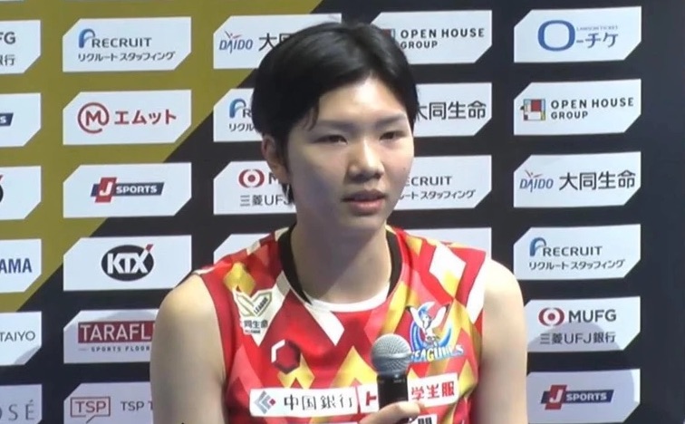 Middle blocker Bich Thuy has completed her competition program in Japan. Photo cut from video