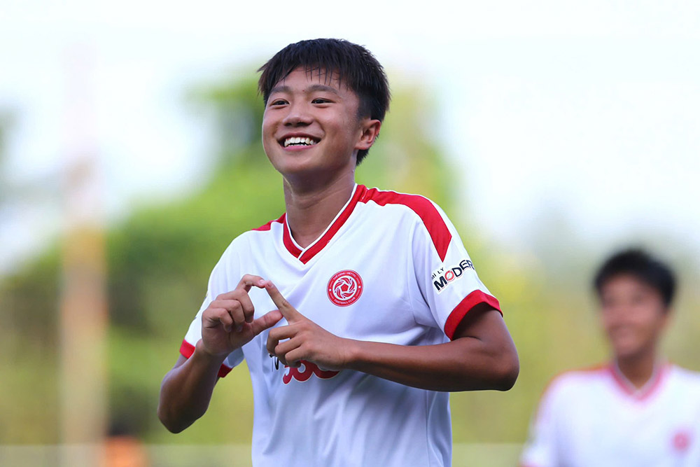 U15 The Cong Viettel I (photo) and U15 Hanoi I are the last two teams to enter the semi-finals of the 2026 National U15 Championship. Photo: VFF